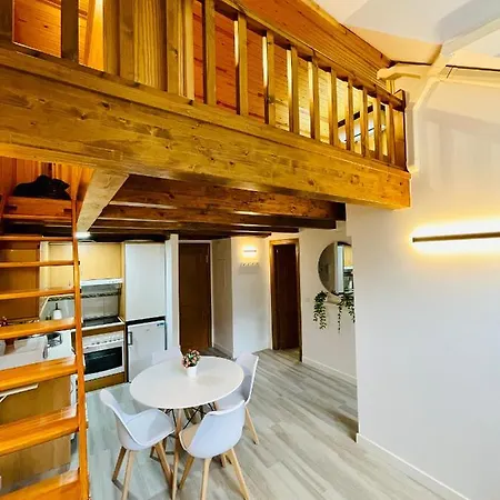 El Atico Nuevo En El Centro Con Ascensor, Garaje, Aire Acondicionado Y Wifi アパート