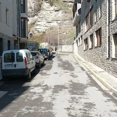 El Atico Reformado Con Aire Acondicionado En El Centro, Ascensor, Garaje Y Wifi Lejlighed Biescas (Aragon)