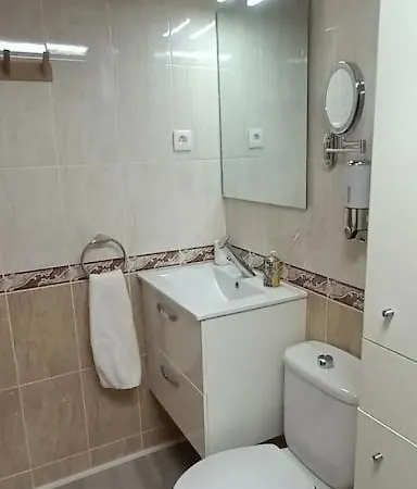 アパート El Atico Nuevo En El Centro Con Ascensor, Garaje, Aire Acondicionado Y Wifi ビエスカス